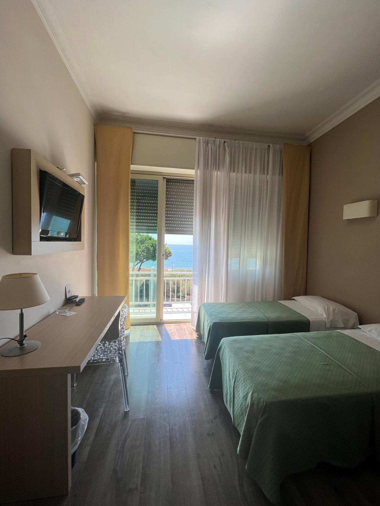 Hotel Napoleon Sanremo Exterior photo
