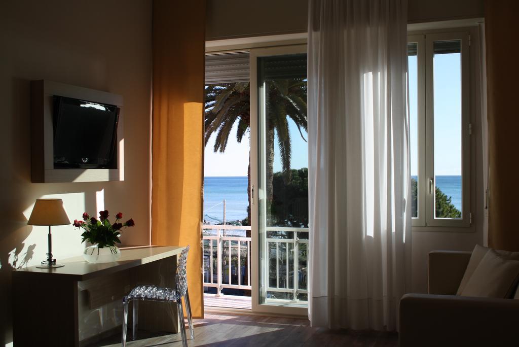 Hotel Napoleon Sanremo Exterior photo