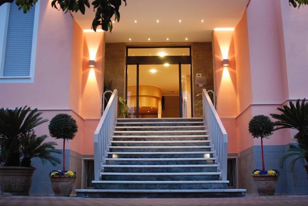 Hotel Napoleon Sanremo Exterior photo